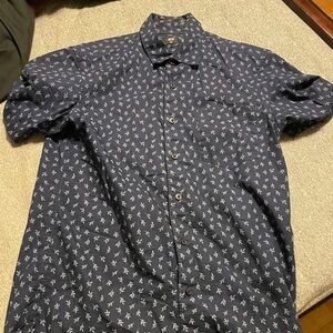 XXS Uniqlo men’s button down shirt blue